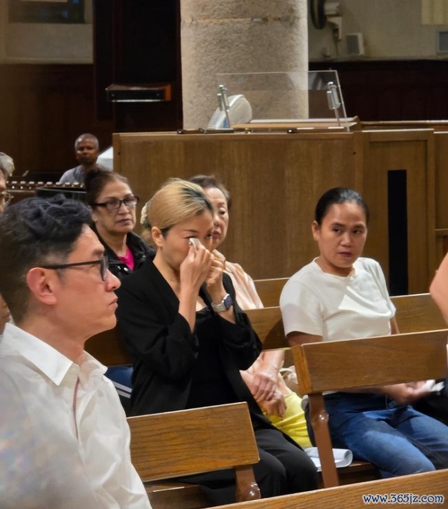 港姐吴文忻回想会举办，丈夫和男儿情态哀伤，好友知晓从未仳离 生前愿望唯愿男儿祥瑞